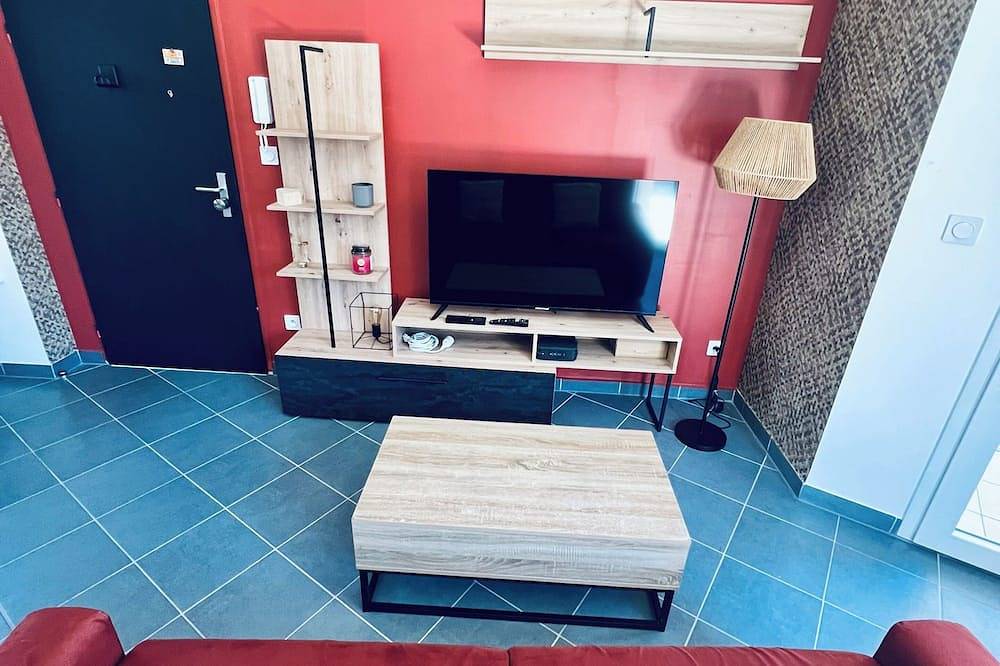 Entire apartment, L'escale Paisible in Gardanne, Mediterranean Coast (France)