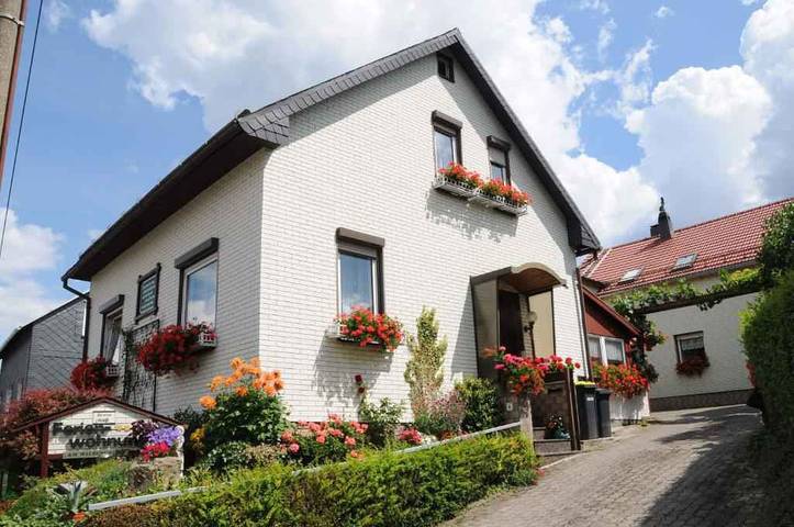 Ferienwohnung für 3 Personen, mit Garten in Ilmenau