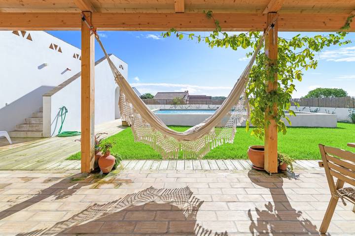 Location de vacances pour 14 personnes, avec jardin à Melides - 2