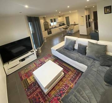 Gîte pour 6 personnes, avec balcon et vue à Saint-Pierre-en-Faucigny