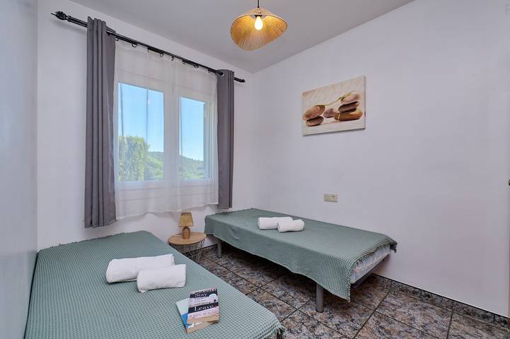 Casa rural para 8 personas, con jardín y terraza en Selva - 3