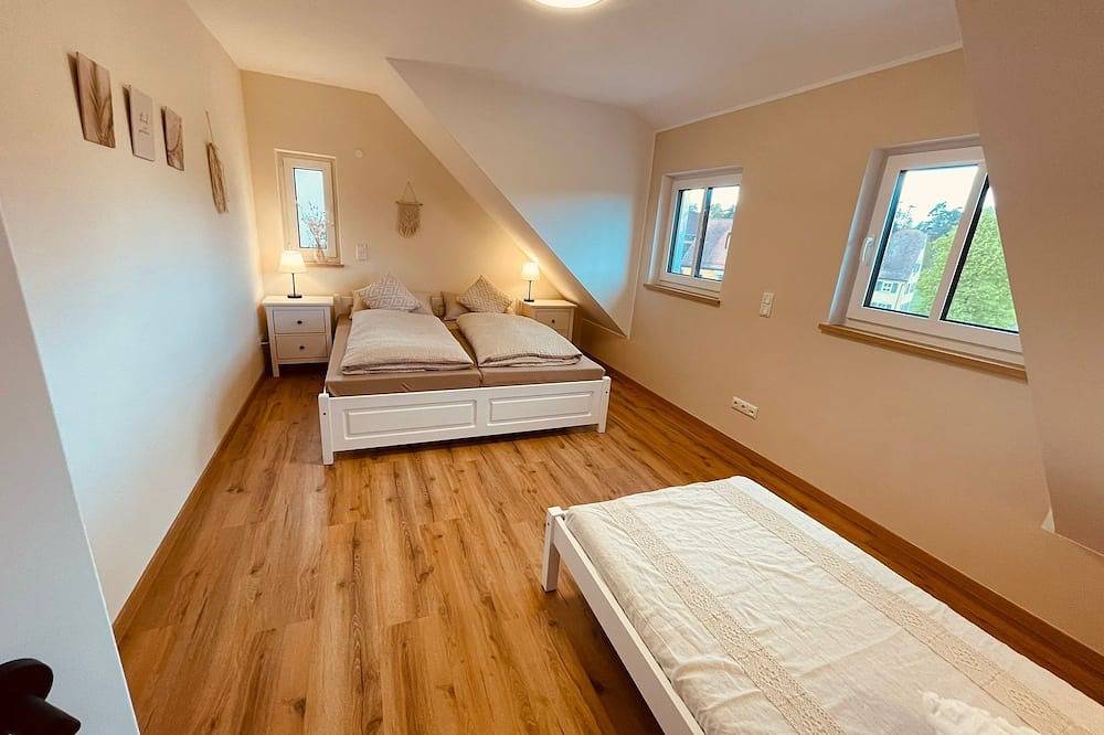 Ganze Wohnung, Ferienwohnung 160qm für 9 Personen mit 2 Bädern in Merkendorf, Romantische Straße