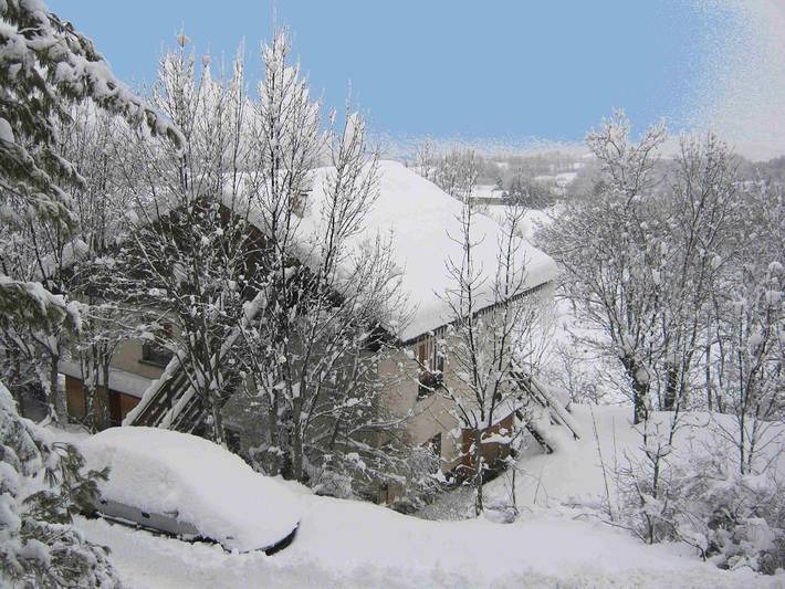 Gîte pour 20 personnes, avec jardin dans Parc national des Écrins