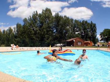 Camping für 6 Personen in Pont-du-Château, Clermont-Ferrand und Umgebung, Bild 4