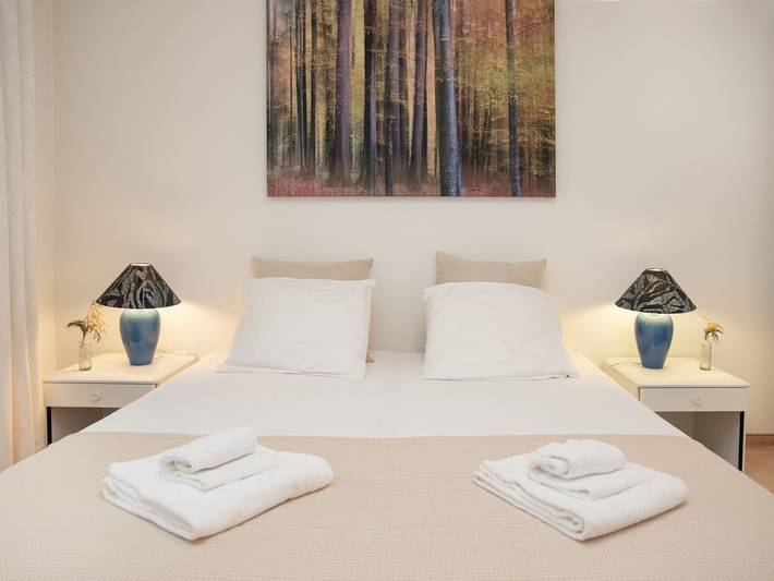 Gîte pour 3 personnes, avec vue sur le lac et balcon à Orsières - 3