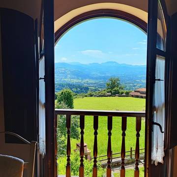 Apartamento de vacaciones para 2 personas, con balcón y jacuzzi en Cantabria