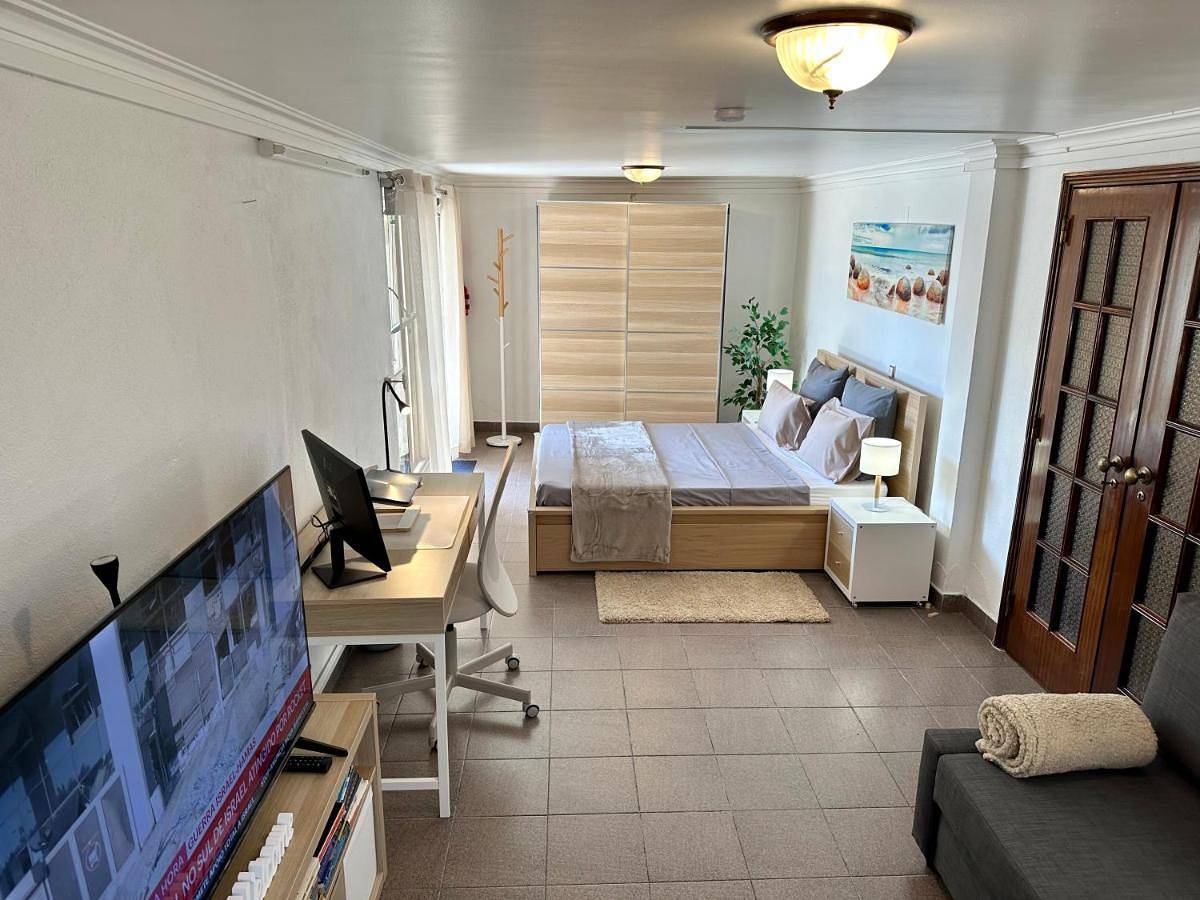 Apartamento inteiro, Cascais Quaint Cottage in Alcabideche, Costa de Lisboa