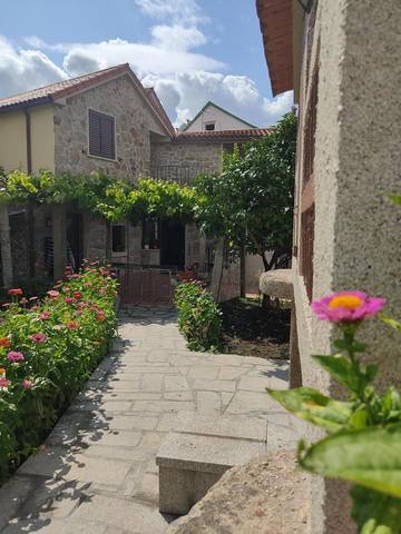 Location de vacances pour 8 personnes, avec terrasse et vue dans Combarro