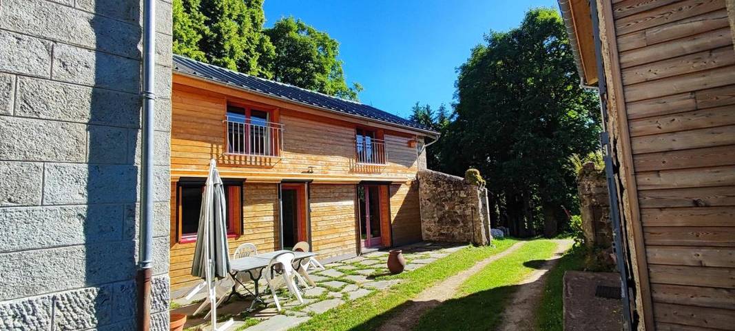 Location de vacances pour 6 personnes, avec jardin à Tence - 3