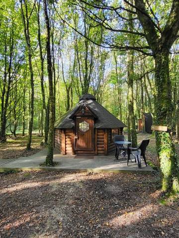 Tente pour 2 personnes, avec vue ainsi que sauna et terrasse en Ille-et-Vilaine