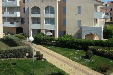 Gîte pour 2 personnes, avec terrasse dans Plage de Tanchet