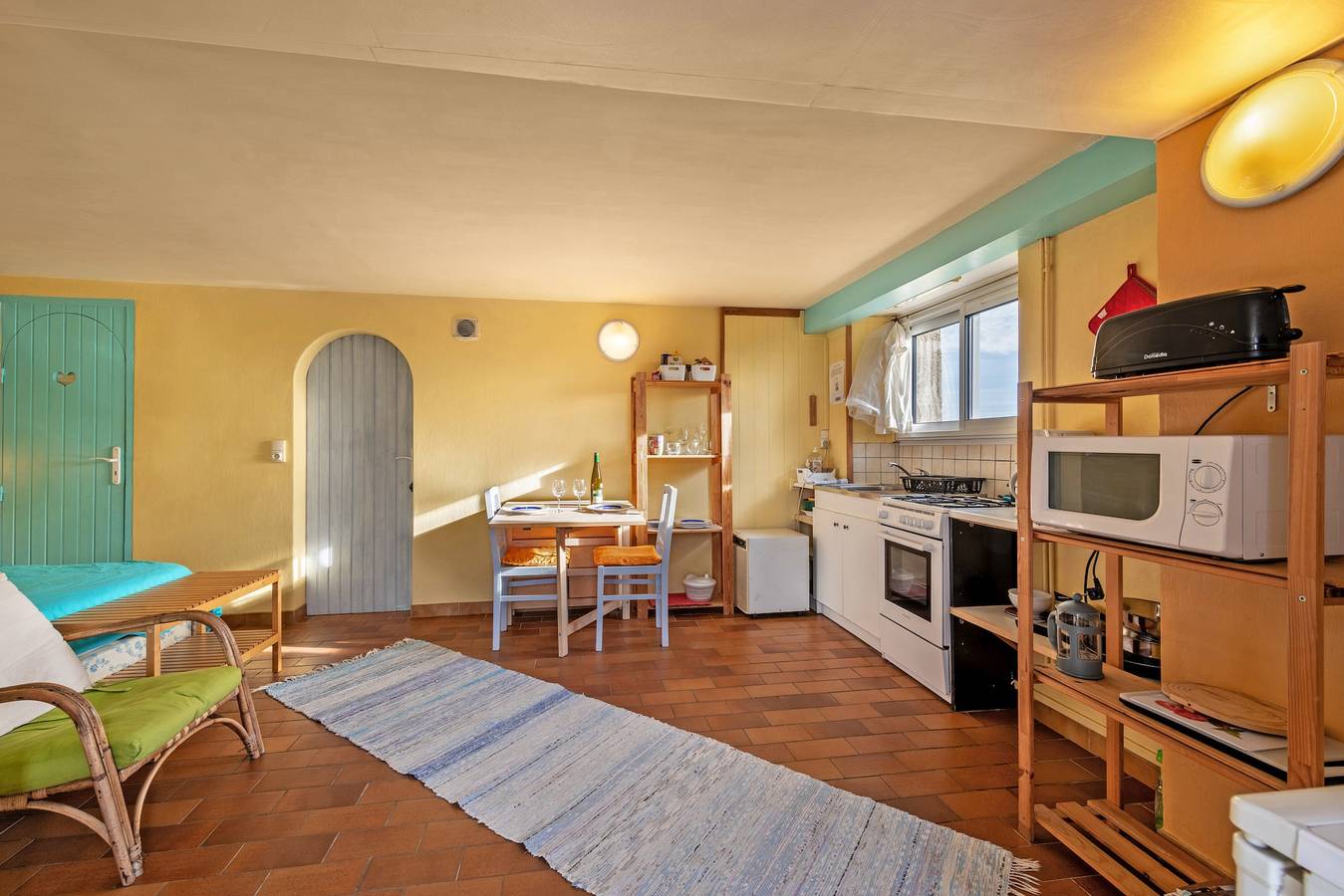 Studio-appartement 'Vue Sur Mer' met zeezicht, privéterras en wifi, foto 8