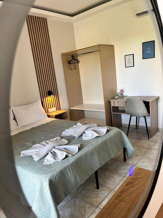 Gîte pour 3 personnes, avec vue et terrasse dans Palaiochora - 3