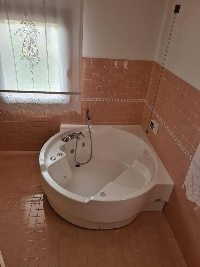 Location de vacances pour 3 personnes, avec jardin ainsi que jacuzzi et balcon à Bassano del Grappa - 2