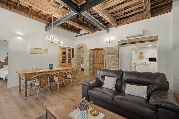 Hel lägenhet, Apartment 'Pèndol' with Balcony, Wi-Fi and Air Conditioning in Solsona, Comarques centrals