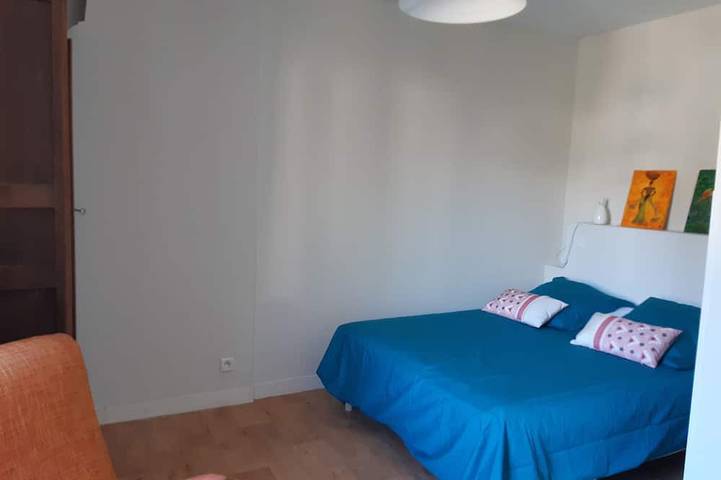Agreable appartement en  rez de jardin  animaux bienvenus tarif   curistes in Luchon-Superbagnères, Bagnères-de-Luchon