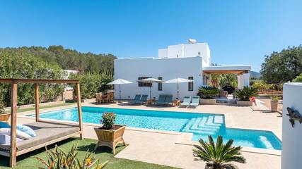 Villa in Sant Joan de Labritja, Ibiza Norden für 8 