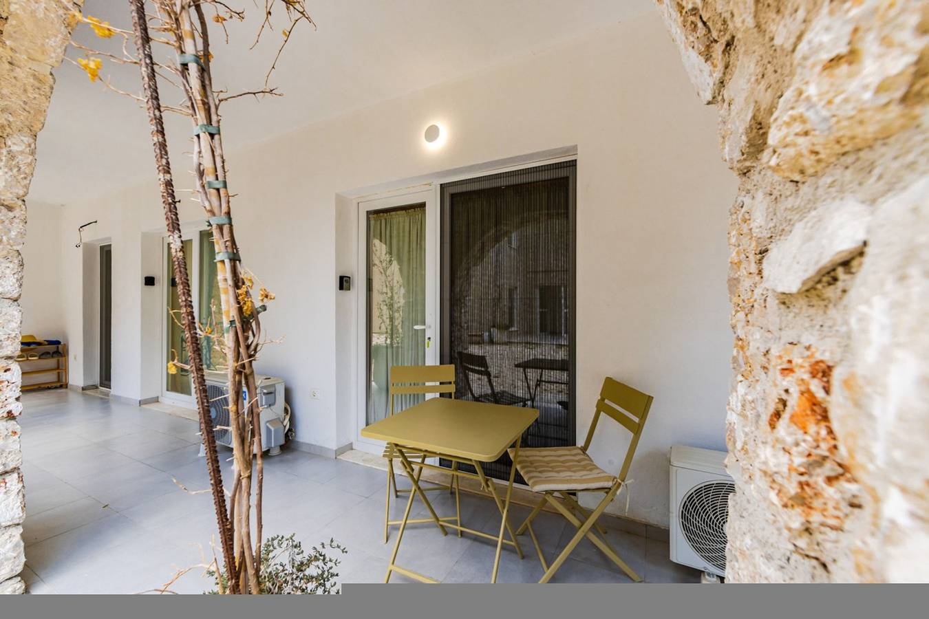 Ganze Wohnung, Noon Apartment Sofo Duni | Beachside Studio in Dhërmi in Dhërmi, Himarë