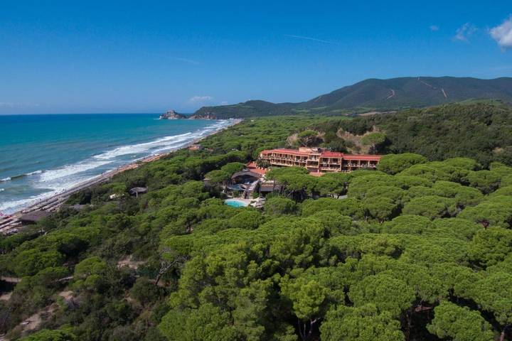 Resort per 2 persone, con Balcone e Terrazza nonché Giardino e Piscina a Castiglione della Pescaia