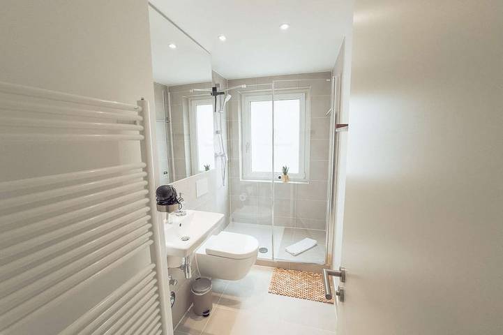 Ganze Wohnung, Rr | Gorgeous 50m² Apartment | Washer | WIFI in Halle, Saale-Unstrut