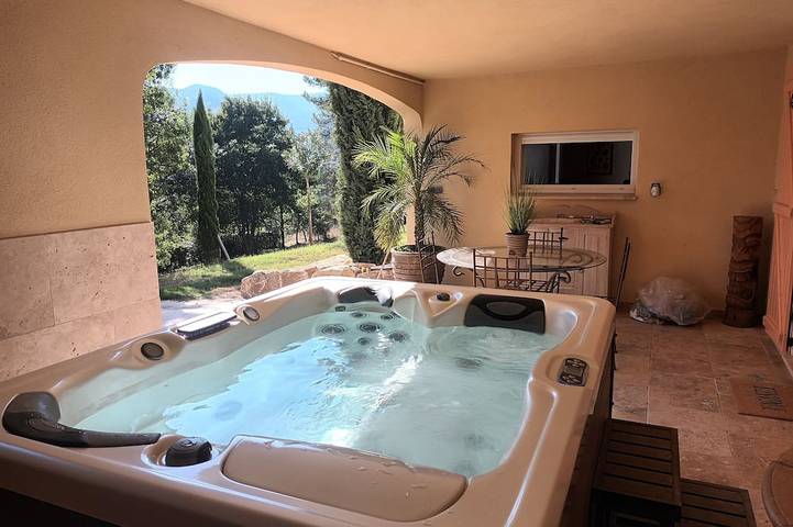 Appartement de vacances pour 4 personnes, avec jacuzzi et jardin, animaux acceptés - 1