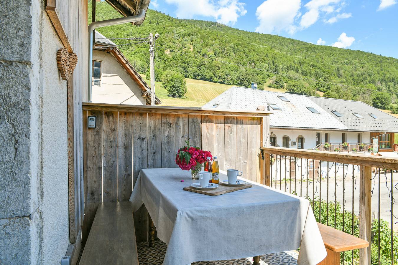 Casa de vacaciones 'Ciméléon Haut' con vistas a la montaña, jardín privado y Wi-Fi in Aillon-le-Jeune, Chambéry region