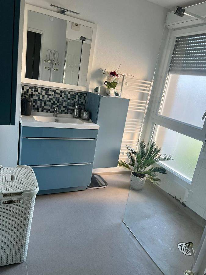 Appartement entier, Douce Escapade Sud 7 pers Wi-Fi parking gratuit in Grabels, Côte méditerranéenne (France)