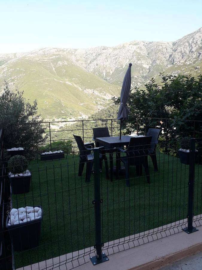 Gîte pour 2 personnes, avec terrasse à Occhiatana - 2