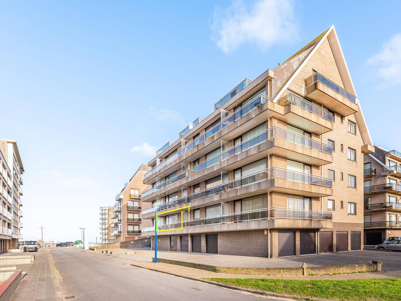 Apartamento entero, Stylish flat right on the beach
 in Koksijde-Bad, Koksijde