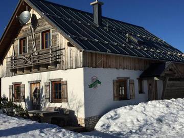Chalet für 13 Personen, mit Sauna und Garten sowie Seeblick und Ausblick im Salzkammergut