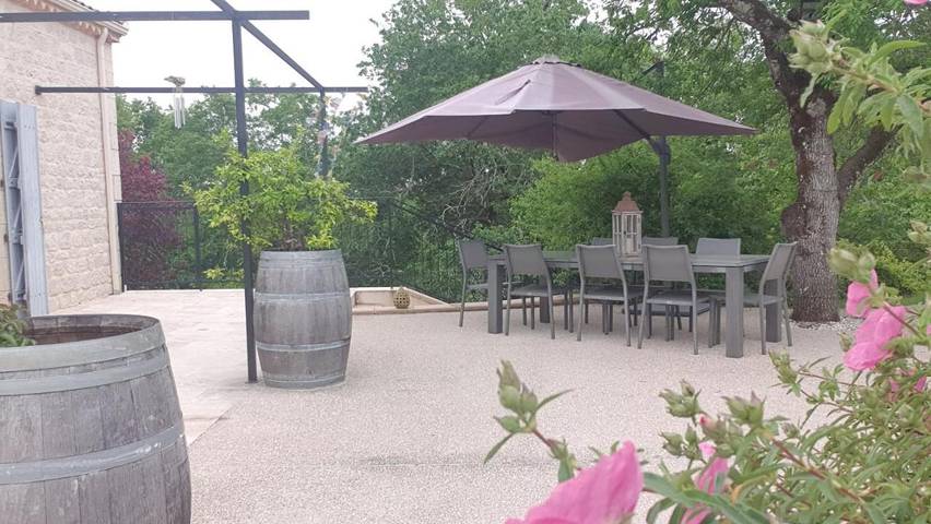 Location de vacances pour 10 personnes, avec jardin et vue à Saint-Paul-de-Loubressac - 3
