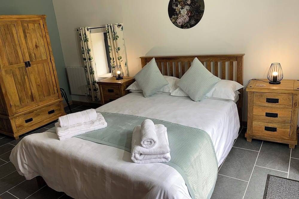Gîte de luxe de 4 chambres récemment rénové avec piscine privée in Marval, Parc naturel régional Périgord-Limousin