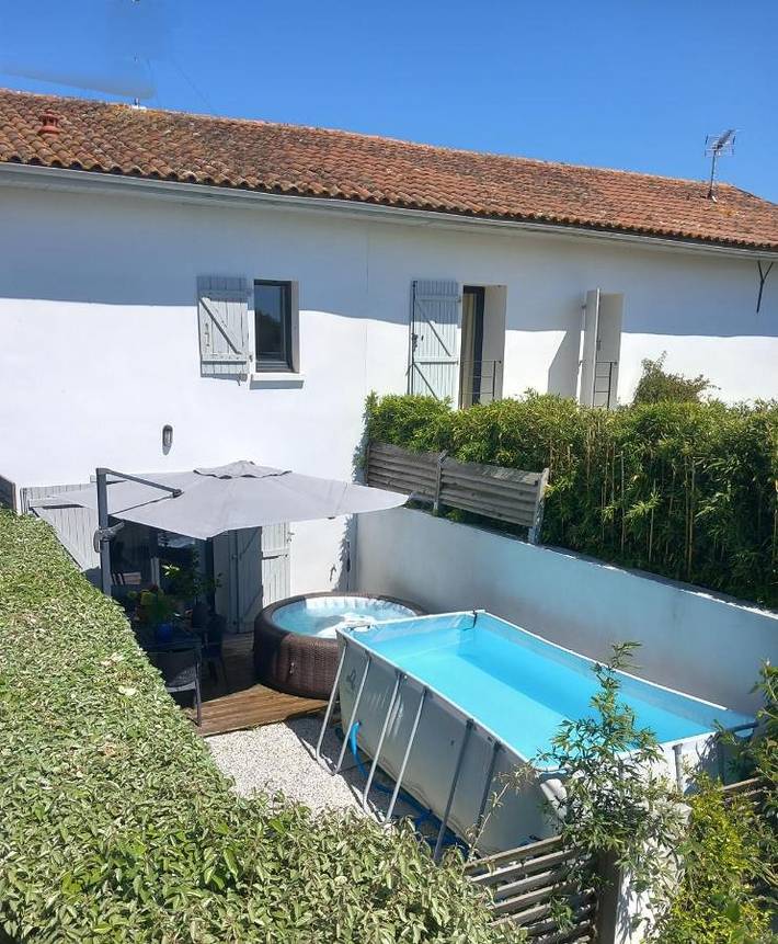 Ferienhaus für 7 Personen, mit Whirlpool und Terrasse sowie Garten und Pool in Bayonne