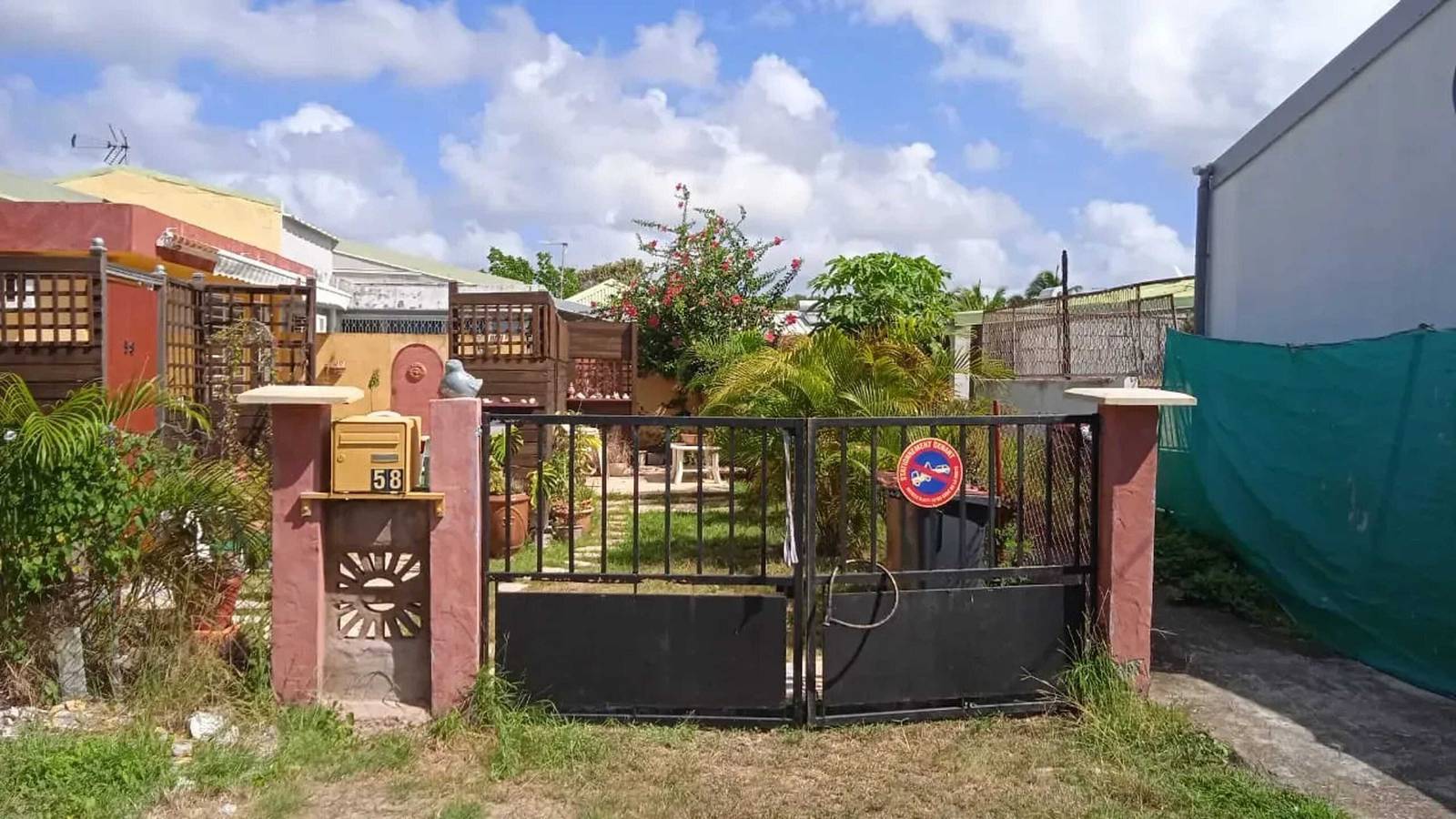 Charming house with terrace in Sainte-Anne in Sainte-Anne, Martinique