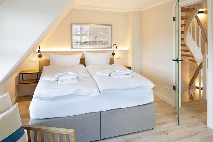 Luxus neu definiert = Strand 48 in Nordfriesische Inseln (Schleswig-Holstein) (Schleswig-Holstein), List (Sylt)