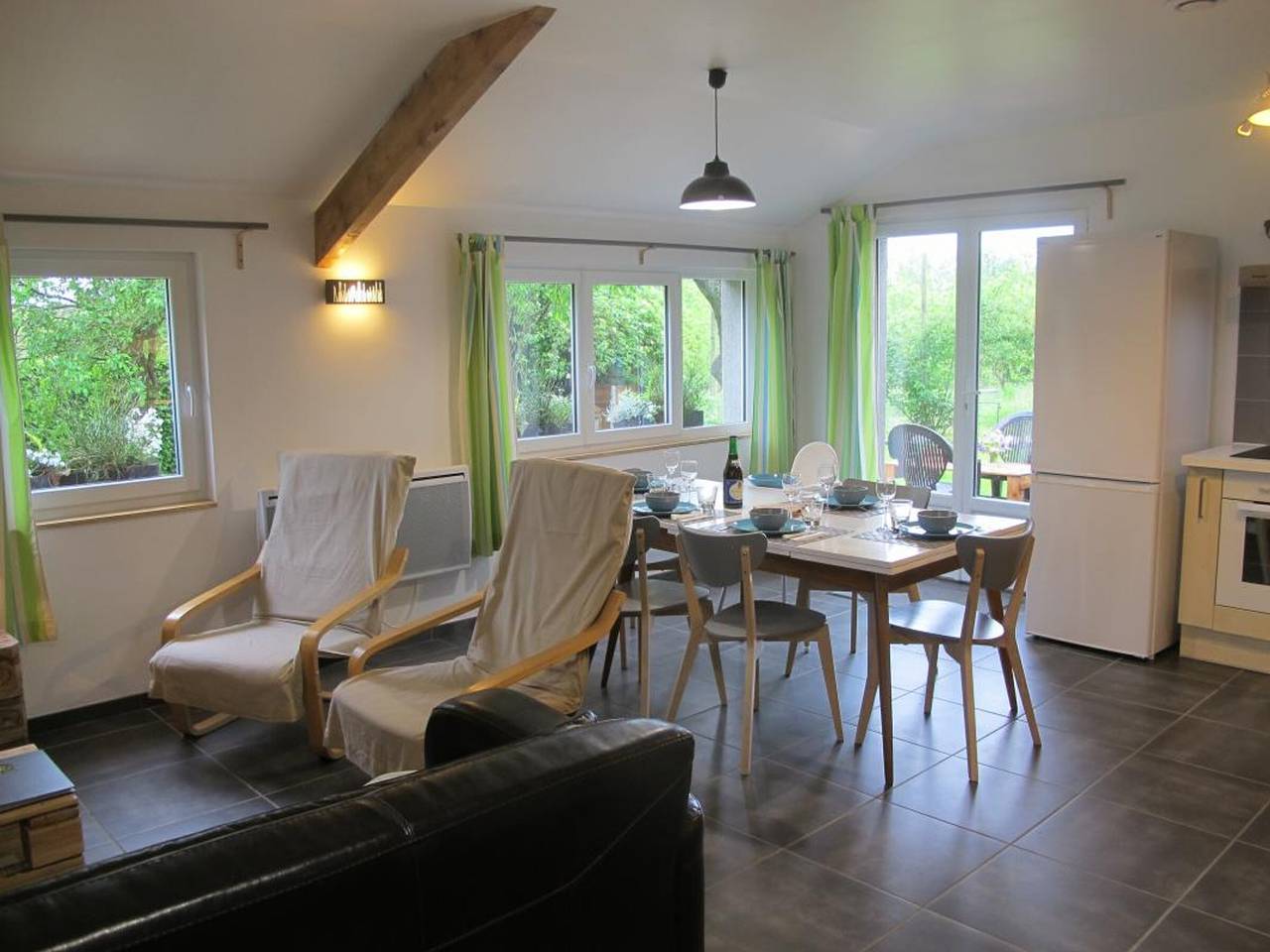 Gîte au calme avec parking - 5 pers. in Saint-Waast, Avesnes-sur-Helpe
