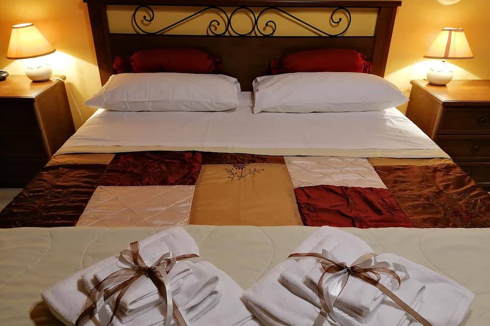 Ganze Wohnung, Spacious apartment in the historic center! in San Quirico d'Orcia, Orciatal