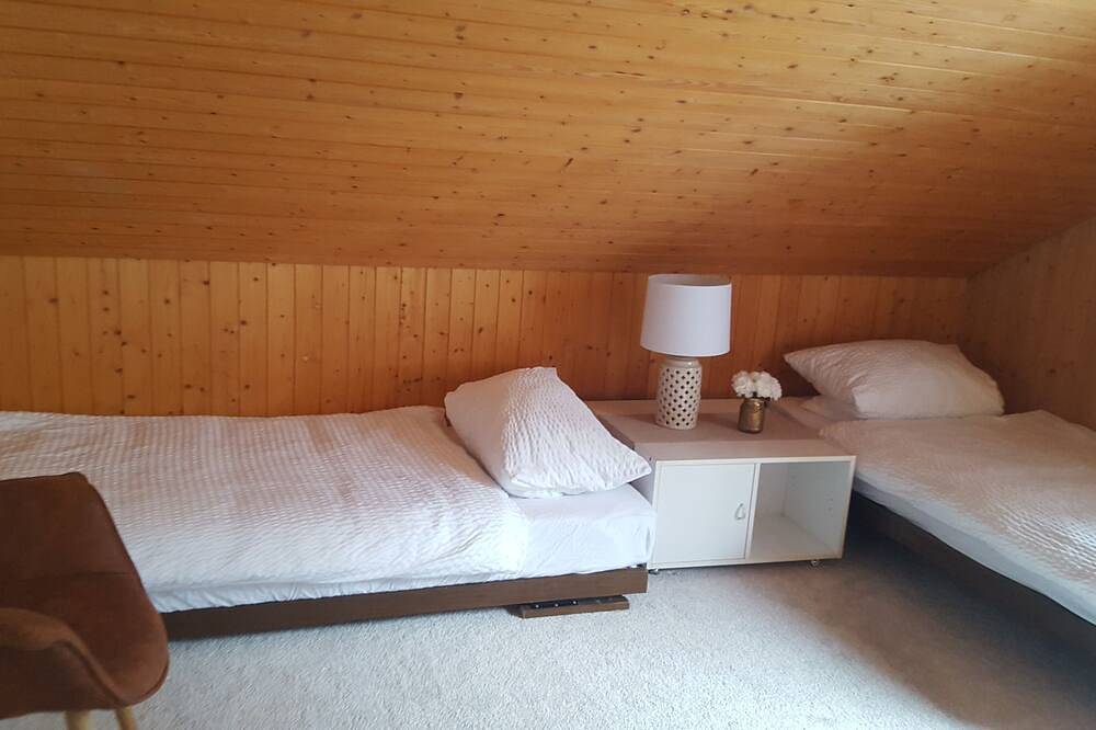 Casa Daniela; magnífica vista al lago y chimenea, ideal para vacaciones familiares in Emmetten, Lago de los Cuatro Cantones