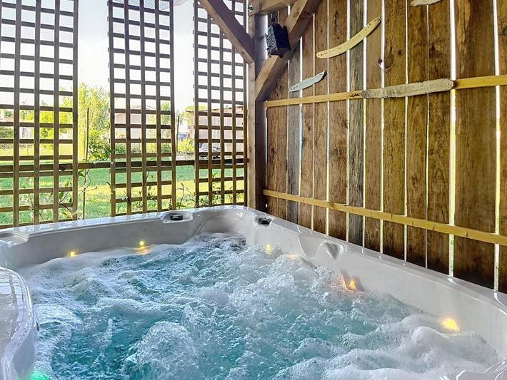 Maison de vacances pour 11 personnes, avec jardin ainsi que terrasse et jacuzzi - 1