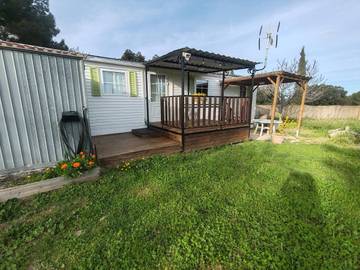 Maison de campagne pour 4 personnes, avec vue ainsi que piscine et jardin à Junas