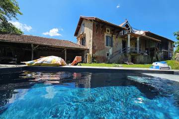 Maison de vacances pour 4 personnes, avec balcon ainsi que jacuzzi et jardin, animaux acceptés dans Haute-Garonne