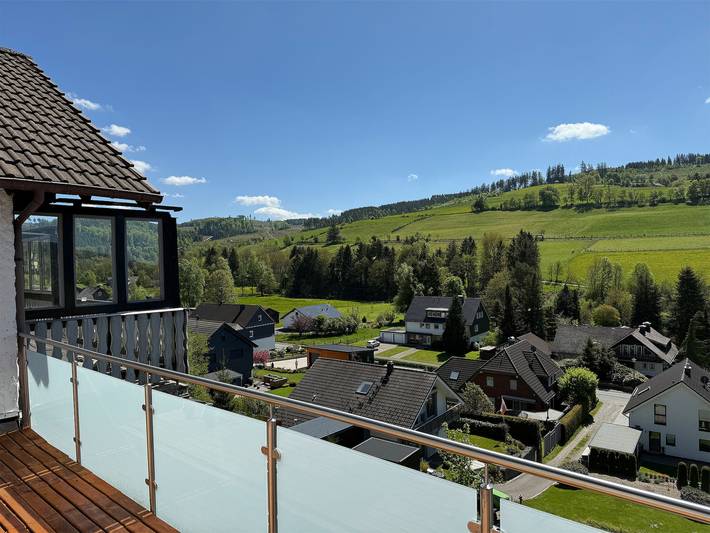 Ferienwohnung für 4 Personen, mit Balkon und Balkon/Terrasse sowie Terrasse und Garten im Siegerland