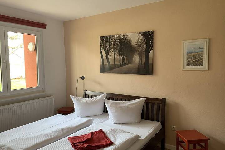 Bungalow für 4 Personen, mit Garten und Terrasse in Boltenhagen - 2