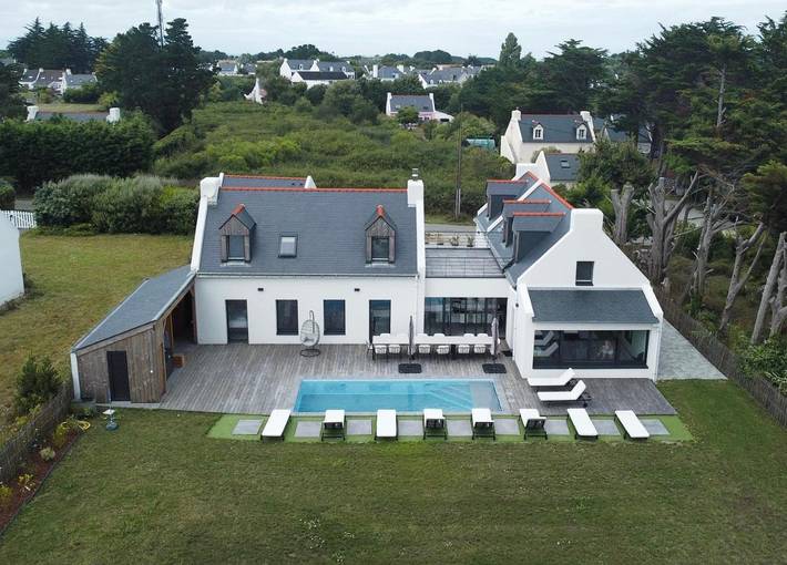 Chalet para 18 personas, con terraza y piscina además de jardín y jacuzzi - 1