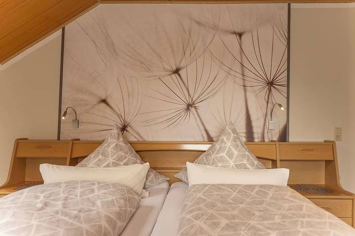 Ferienwohnung für 3 Personen, mit Sauna und Garten sowie Balkon in Moosbach - 4