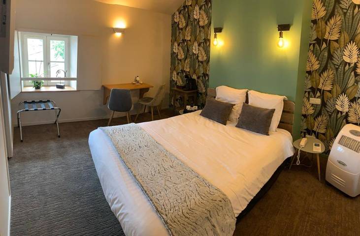 Hôtel pour 2 personnes, avec terrasse à Availles-Limouzine - 2