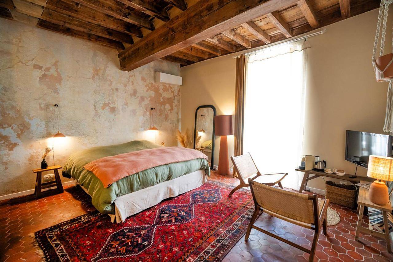 Chambre d'Hôtes avec jacuzzi en option, Zaza la Maison in Tarascon, Région d'Arles
