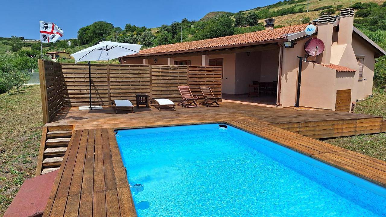 Villa Marci con piscina privata a Nulvi (Ss) in Nulvi, Provincia di Sassari
