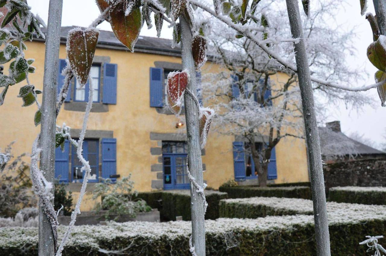 Double Room with Garden View in Dingé, Région de Rennes