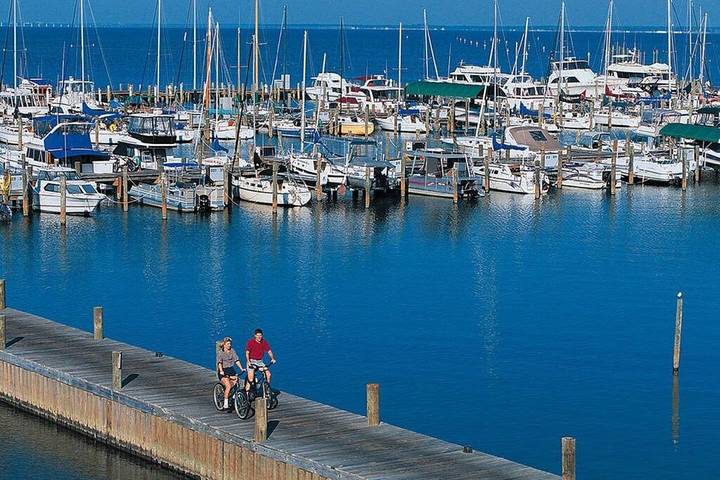 Vacation rental for 3 people, with hot tub and yard as well as pool in Sandestin
